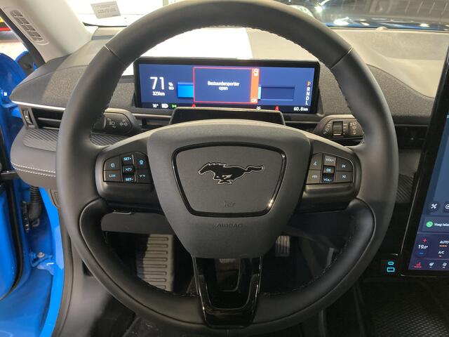Ford MUSTANG Mach-E RWD 75 kWh 268 pk | Adapt. cruise | LED | 360° Camera | Apple Carplay draadloos | Stuurverw. | Stoelverw. |