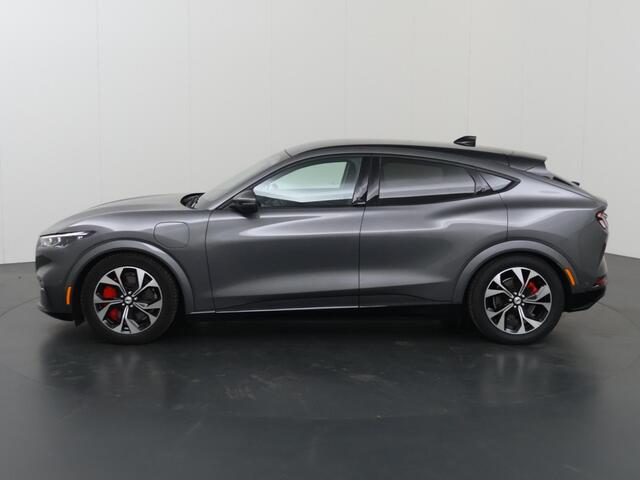 Ford MUSTANG Mach-E Extended First Edition AWD 98 kWh | Trekhaak | Panoramadak | 360° Camera | B&O | Cruise Control Adaptief | Navigatie | Elektr. Achterklep |