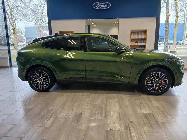 Ford MUSTANG Mach-E Extended Premium RWD 88 kWh * Technology Pack+ * Panoramadak * B&O Audio*