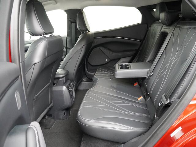 Ford MUSTANG Mach-E RWD 75 kWh 268 pk | B&O | Adapt. cruise | LED | 360° Camera | El. a. klep | Apple Carplay draadloos