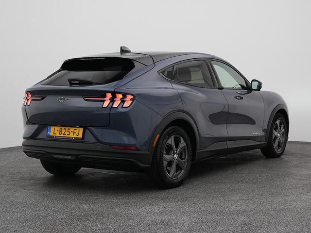 Ford MUSTANG Mach-E RWD 75 kWh | PANO | 360° | ADAPTIVE | STOEL- EN STUURVERW.