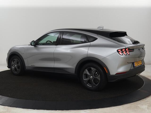 Ford MUSTANG Mach-E RWD 75 kWh | SOH 94% | Leder | Stoelverwarming | Adaptive cruise | Camera | Carplay | Navigatie | Stuurverwarming | Keyless | Full LED | Dodehoek detectie