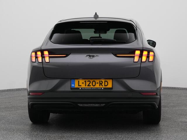 Ford MUSTANG Mach-E RWD 75 kWh | 360° | ADAPTIVE | B&O | CARPLAY | STOEL- EN STUURVBERW.