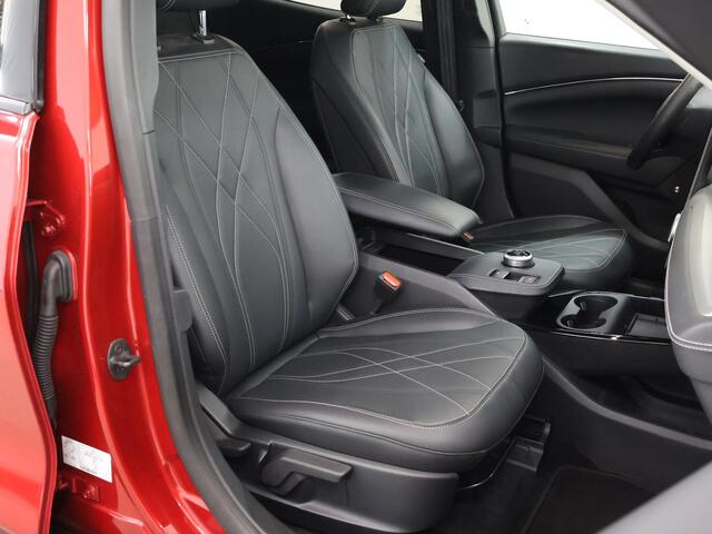 Ford MUSTANG Mach-E Extended RWD 98 kWh | Trekhaak | B&O | Winterpakket | Cruise Control Adaptief |