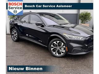 ford-mustang-mach-e-extended-awd-98