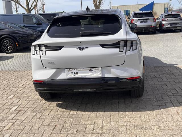 Ford MUSTANG Mach-E Extended Premium AWD 98 kWh | Panoramadak |