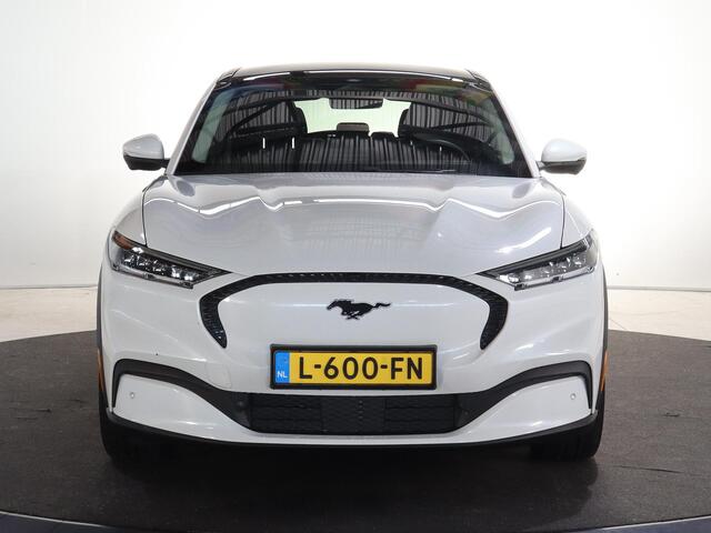 Ford MUSTANG Mach-E Extended RWD 98 kWh | B&O | Parkeercamera 360° | Navigatie | Cruise Control Adaptief |