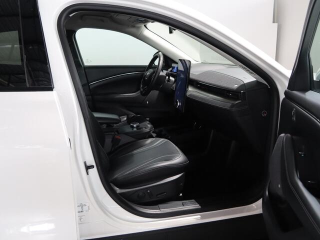 Ford MUSTANG Mach-E Extended RWD 98 kWh | B&O | Parkeercamera 360° | Navigatie | Cruise Control Adaptief |