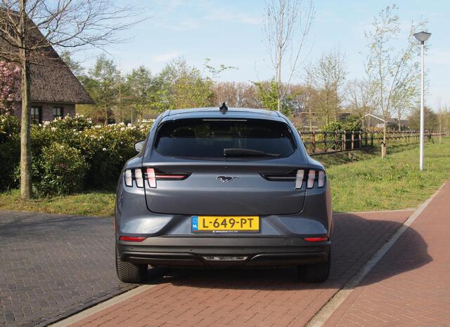 Ford MUSTANG Mach-E Extended RWD 98 kWh | SOH 94% | Panoramadak | 360 Camera | Bang & Olufsen | Apple Carplay | Cruise Control |