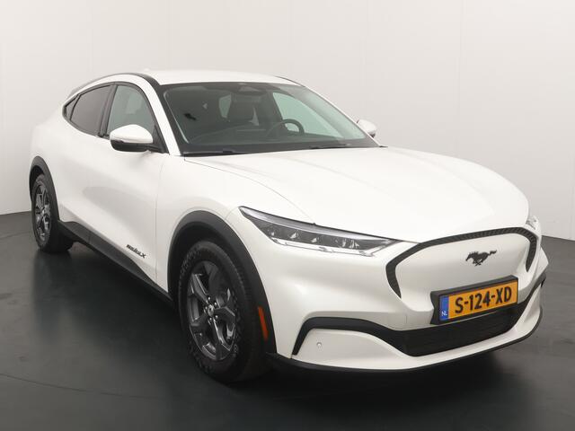 Ford MUSTANG Mach-E Extended RWD 294 pk 98 kWh | Adapt. Cruise | Clima | Winterpack | Leer | Camera | Apple carplay | Android Auto | SOH 97,5%