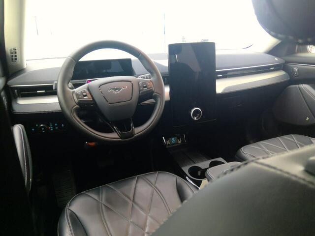 Ford MUSTANG Mach-E Extended RWD 98 kWh | 32.000 KM | SOH 96,5 % | Technology Pack | WORDT VERWACHT!