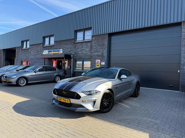 Ford MUSTANG Fastback 5.0 V8 GT | 1E EIGENAAR | 12MND GARANTIE | AUTOMAAT | LED | DAB | ACC | CARPLAY | CLIMA |