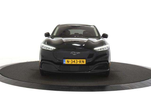 Ford MUSTANG Mach-E RWD 75 kWh Panoramadak / 360 camera / SOH 92,5% / Adpt Cruise / Leer