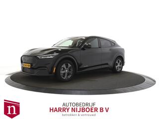 ford-mustang-mach-e-rwd-75-kwh-pano