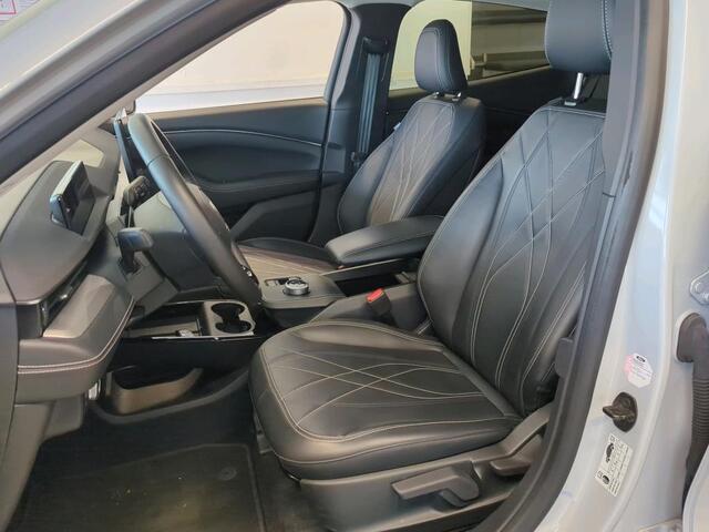 Ford MUSTANG Mach-E Extended RWD 98 kWh | 45.500 KM | SOH 95% | Volledig lederen interieur | WORDT VERWACHT!