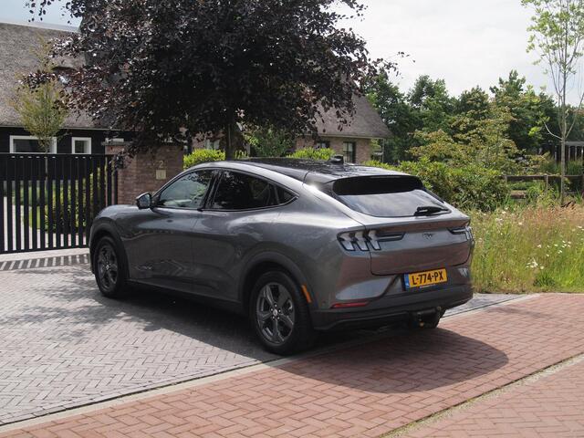 Ford MUSTANG Mach-E Extended RWD 98 kWh | Panoramadak | Bang & Olufsen | 360 Camera | Trekhaak | Apple Carplay |