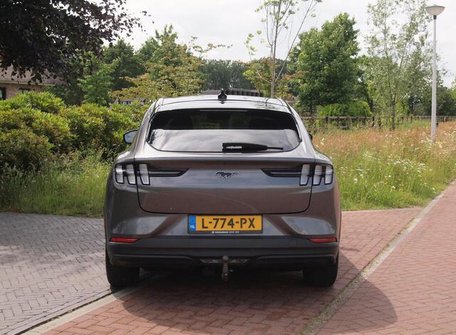 Ford MUSTANG Mach-E Extended RWD 98 kWh | Panoramadak | Bang & Olufsen | 360 Camera | Trekhaak | Apple Carplay |