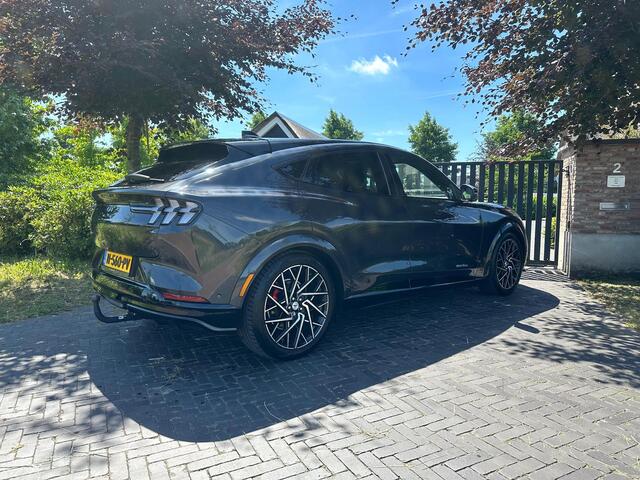 Ford MUSTANG Mach-E GT Extended AWD 98 kWh | 486 PK | Trekhaak | Panoramadak |