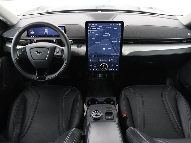 Ford MUSTANG Mach-E Extended RWD 98 kWh SOH 92,5% | Bang & Olufsen | Pano | 360 Camera | Navigatie | Stoel & Stuurverwarming | Carplay | Navigatie | Adaptive cruise control | Keyless | DAB radio | Climate control