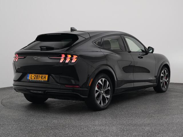 Ford MUSTANG Mach-E AWD 75 kWh | PANO | 360° | ADAPTIVE | B&O | STOEL- EN STUURVERW.