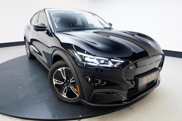 Ford MUSTANG Mach-E RWD 72 kWh