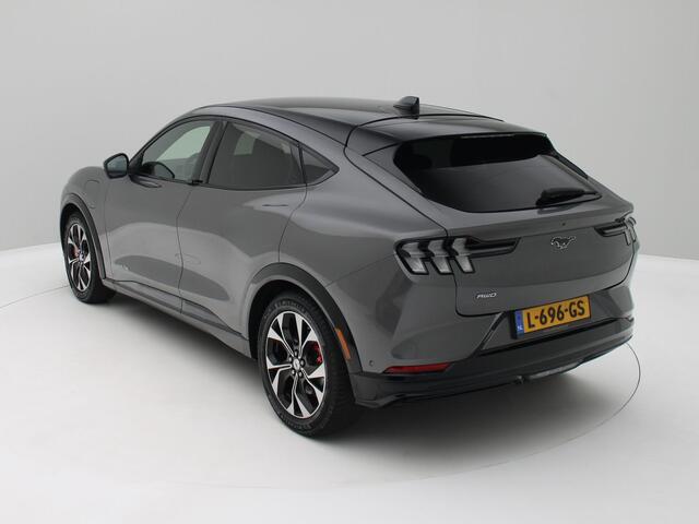 Ford MUSTANG Mach-E AWD 75 kWh Panorama /Leder/ 360 Camera SOH 93,5 %