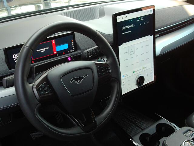Ford MUSTANG Mach-E Extended RWD 98 kWh, SOH 94.2 % / Carplay + Android Auto / Camera + Sensoren / Bang & Olufsen / Leder / Stoel + Stuurverwarming / 18'' LMV