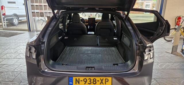 Ford MUSTANG Mach-E Extended First Edition AWD 98 kWh Garantie t/m juni 2028!!!