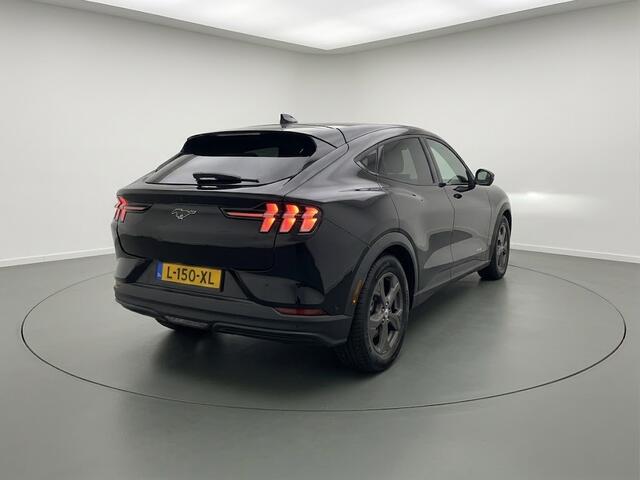 Ford MUSTANG Mach-E RWD 75 kWh | Technology Pack Plus | Panoramdak