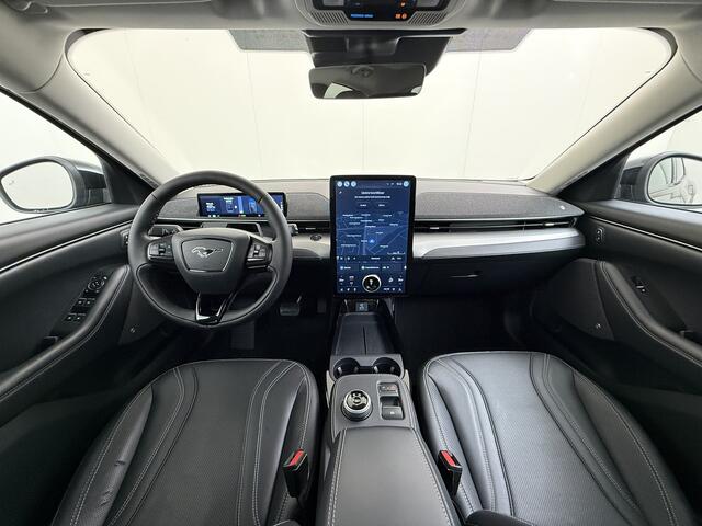 Ford MUSTANG Mach-E Extended RWD 98kWh Technology Pack Plus Panoramadak Trekhaak Adap.Cruise SOH 94% B&O-Audio 360°Camera Leder Elek.Stoelen+Memory Navi Stoel+Stuurverwarming Apple Carplay Android Auto Elek.Achterklep Lmv 18" Pdc Led Isofix DAB 1e Eigenaar 750KG Trekgewicht Origineel Nederlandse Auto