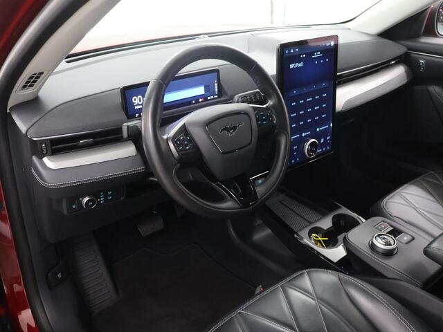 Ford MUSTANG Mach-E RWD 75 kWh | Winterpakket | Navigatie | Parkeercamera | Climate Control | Leder |