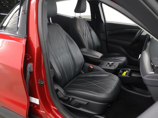 Ford MUSTANG Mach-E RWD 75 kWh | Winterpakket | Navigatie | Parkeercamera | Climate Control | Leder |