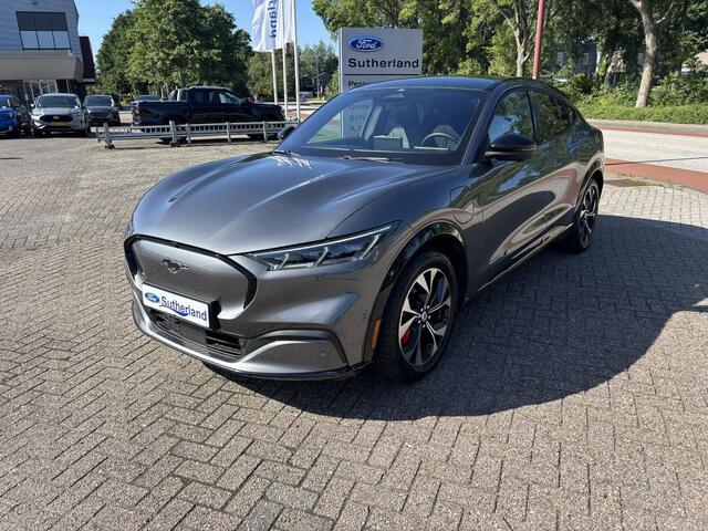 Ford MUSTANG Mach-E Extended Premium AWD 98 kWh 351pk | Panoramadak | 1.500kg Trekgewicht