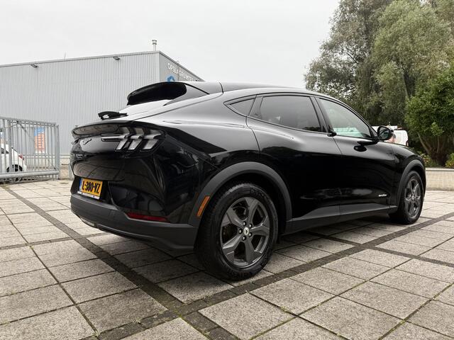 Ford MUSTANG Mach-E Aut. 75kwh Technolodgy Plus SoH 92% | Trekhaak | Panorama | Leder