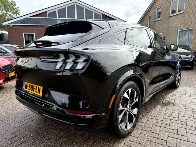 Ford MUSTANG Mach-E AWD 75 kWh 19''Lmv, 360 camera, Trekhaak, B&O