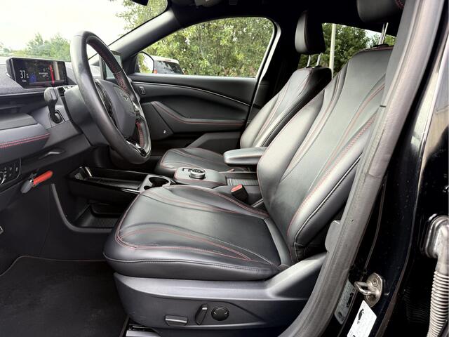 Ford MUSTANG Mach-E AWD 75 kWh 19''Lmv, 360 camera, Trekhaak, B&O