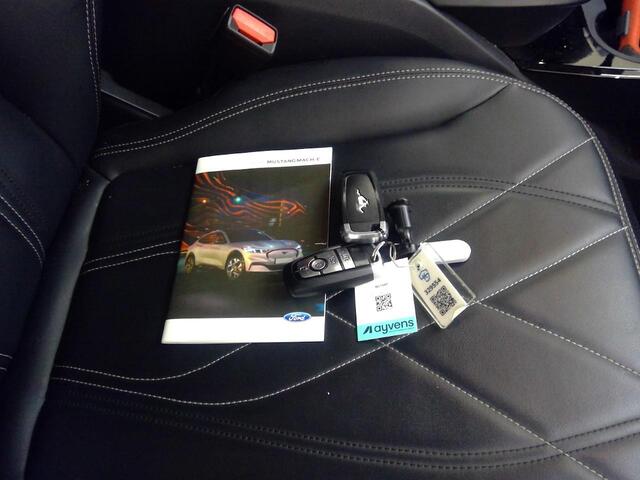 Ford MUSTANG Mach-E SOH 94% 75 kWh incl BTW Origineel NL LEER Apple Carplay