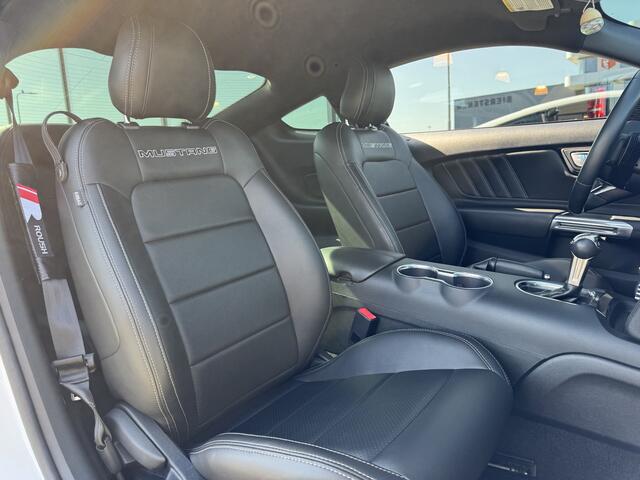 Ford MUSTANG Fastback | 2.3 EcoBoost | Automaat | Schakelflippers | Keyless | Roush | Sportstoelen | Cruise Control | Camera | LED