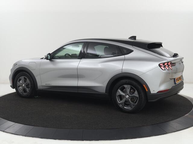 Ford MUSTANG Mach-E RWD 75 kWh | SOH 91,7% | Panoramadak | 360 Camera | Leder | Stoelverwarming | Adaptive cruise | B&O Sound | Stuurverwarming | Carplay | Keyless | Navigatie | Side Assist