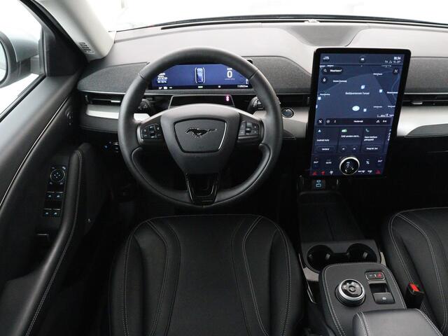 Ford MUSTANG Mach-E RWD 75 kWh | SOH 91,7% | Panoramadak | 360 Camera | Leder | Stoelverwarming | Adaptive cruise | B&O Sound | Stuurverwarming | Carplay | Keyless | Navigatie | Side Assist