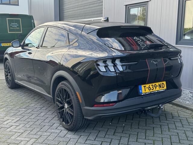 Ford MUSTANG Mach-E Volleer Dikke velgen RWD 75 kWh