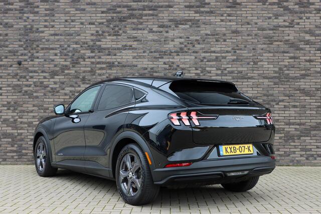 Ford MUSTANG Mach-E RWD 75 kWh | SoH 94,4 % | Leer | Adaptieve cruise | Rijklaarprijs - incl.garantie
