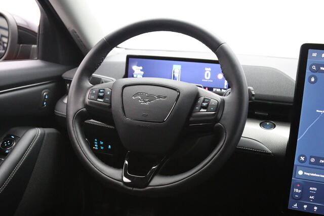 Ford MUSTANG Mach-E RWD 75 kWh 270 PK, SOH 97%, Leder, Adap. Cruise Control, Camera, Carpaly