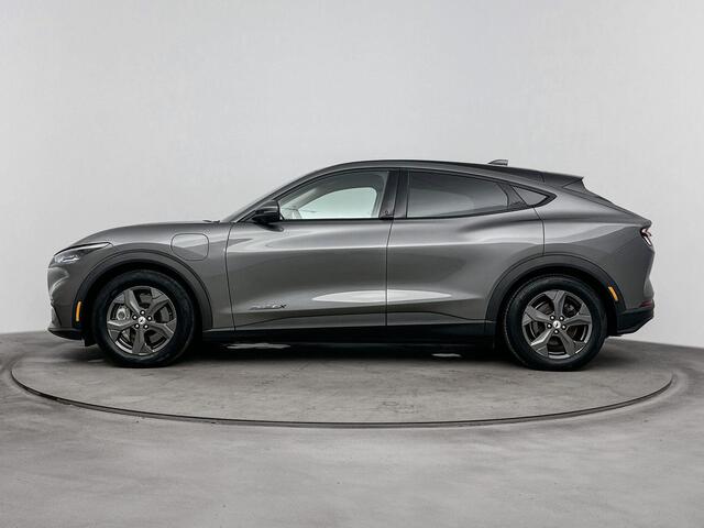 Ford MUSTANG Mach-E Extended RWD 98 kWh | Leder | Parkeersensoren | Camera