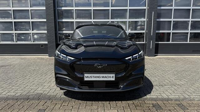 Ford MUSTANG Mach-E Extended Premium RWD 88 kWh €5.000,- Voordeel | Panoramadak (vast) | Parkeercamera | Stoelverwarming | Dodehoeksensor | Navigatie | Adaptive Cruise Control | Carplay & Android Auto – foto 2