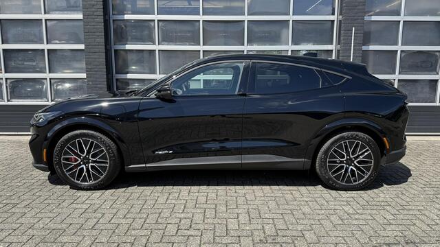 Ford MUSTANG Mach-E Extended Premium RWD 88 kWh €5.000,- Voordeel | Panoramadak (vast) | Parkeercamera | Stoelverwarming | Dodehoeksensor | Navigatie | Adaptive Cruise Control | Carplay & Android Auto – foto 7