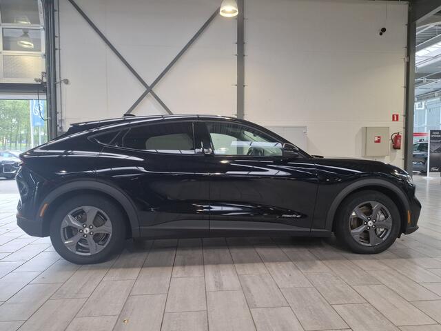 Ford MUSTANG Mach-E RWD 75 kWh | Trekhaak | LED | Leder | Adapt. cruise | Camera | SOH 92,8% | Stoelverw. | 100% dealer onderh. – foto 6