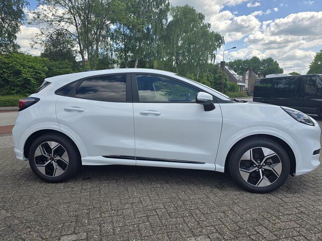 Ford PUMA Gen-E SUV Gen-E FWD (43,6 kWh) Ford Voorraad | Comfort Pack | Winterpack Frozen White