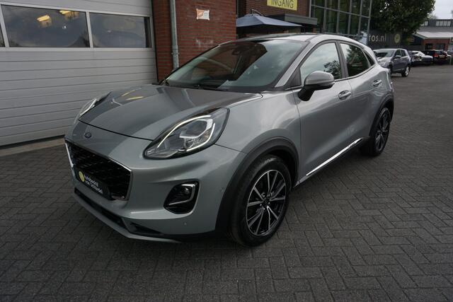 Ford PUMA 1.0 EcoBoost Hybrid Titanium AUTOMAAT LUXE! DEC. 2021 APPLE CARPLAY - ANDROID - CAMERA - PDC V+A - LED - STOELVERWARMING - STUURVERWARMING - VOORRUITVERWARMING - PARKEERHULP - DAB+ - 17 INCH LMV - NAVI - RIJSTROOKSENSOR