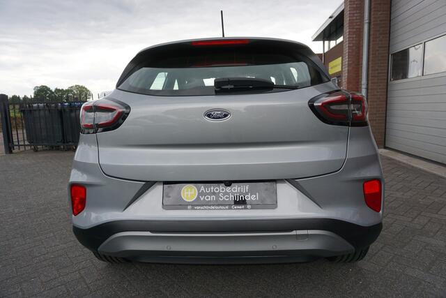 Ford PUMA 1.0 EcoBoost Hybrid Titanium AUTOMAAT LUXE! DEC. 2021 APPLE CARPLAY - ANDROID - CAMERA - PDC V+A - LED - STOELVERWARMING - STUURVERWARMING - VOORRUITVERWARMING - PARKEERHULP - DAB+ - 17 INCH LMV - NAVI - RIJSTROOKSENSOR